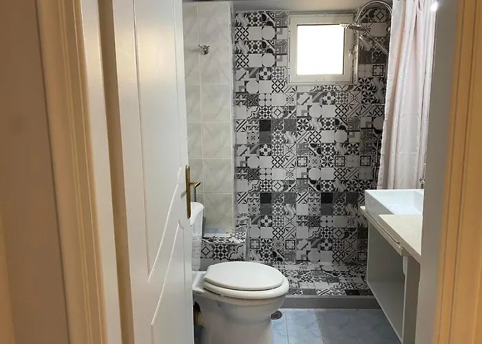 Downtown Corner Apartment Kalamata